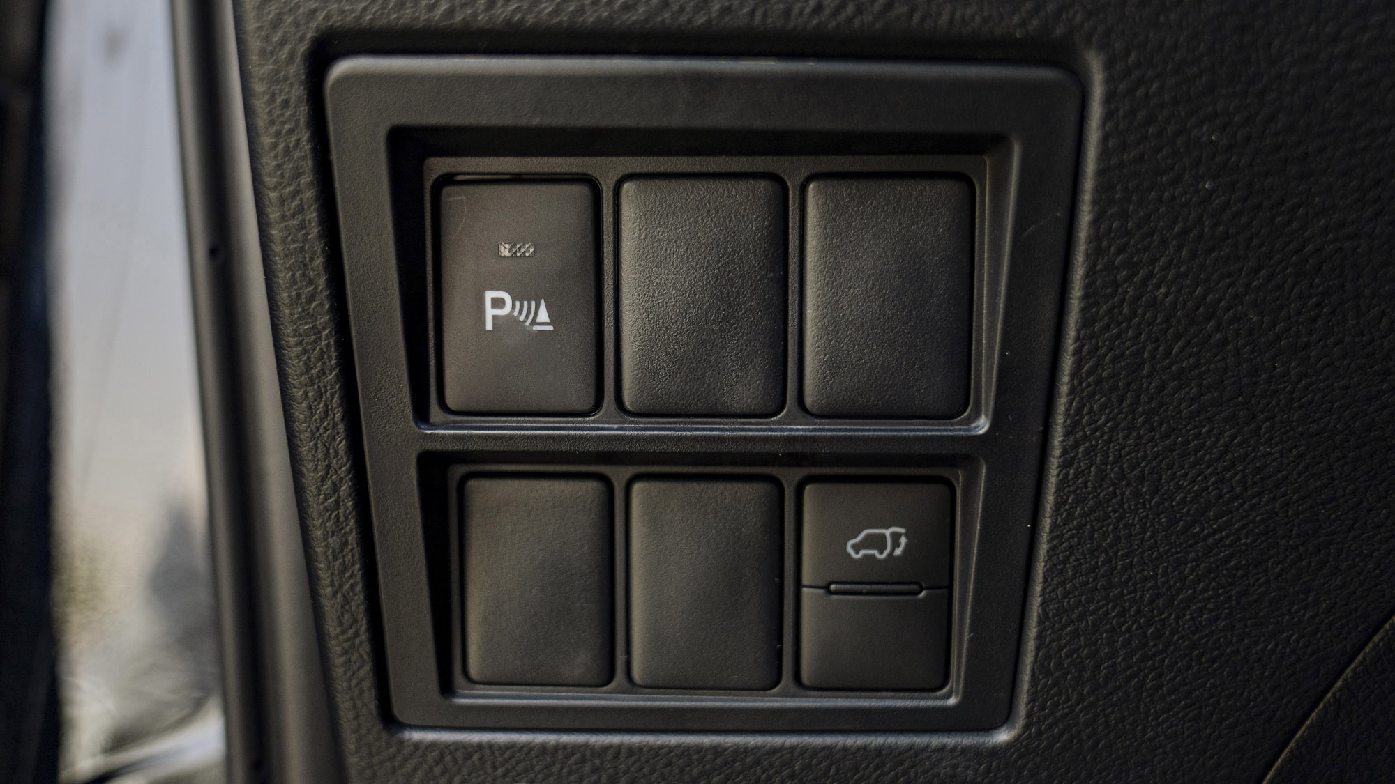 TOYOTA FORTUNER LEGENDER 2.8D AT 4X4