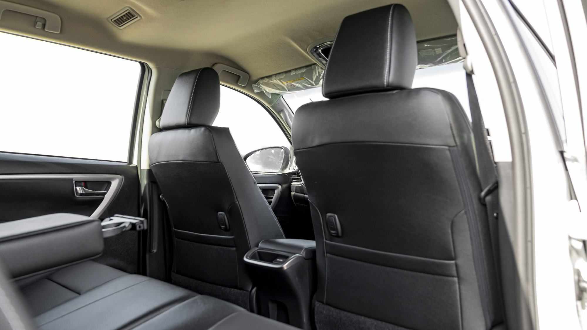  TOYOTA FORTUNER MHEV 2.8D AT 4WD MY2025 – WHITE