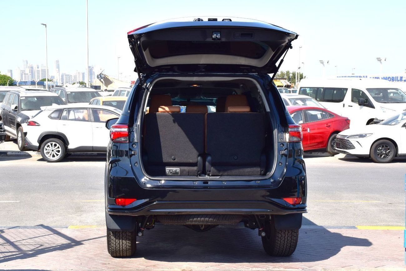Toyota Fortuner New Fortuner SR5 2026 (Petrol 2.7)
