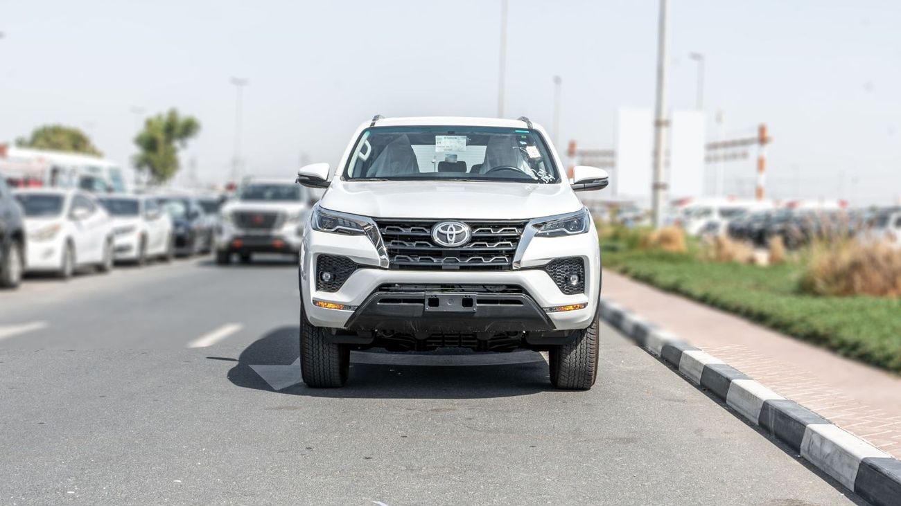Toyota Fortuner VX 4.0L petrol AT 2026