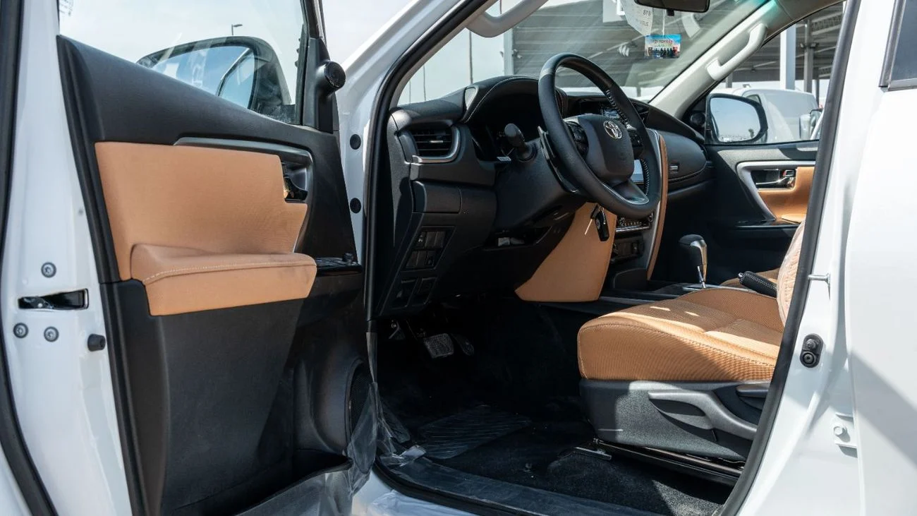 Toyota Fortuner VX 4.0L petrol AT 2026