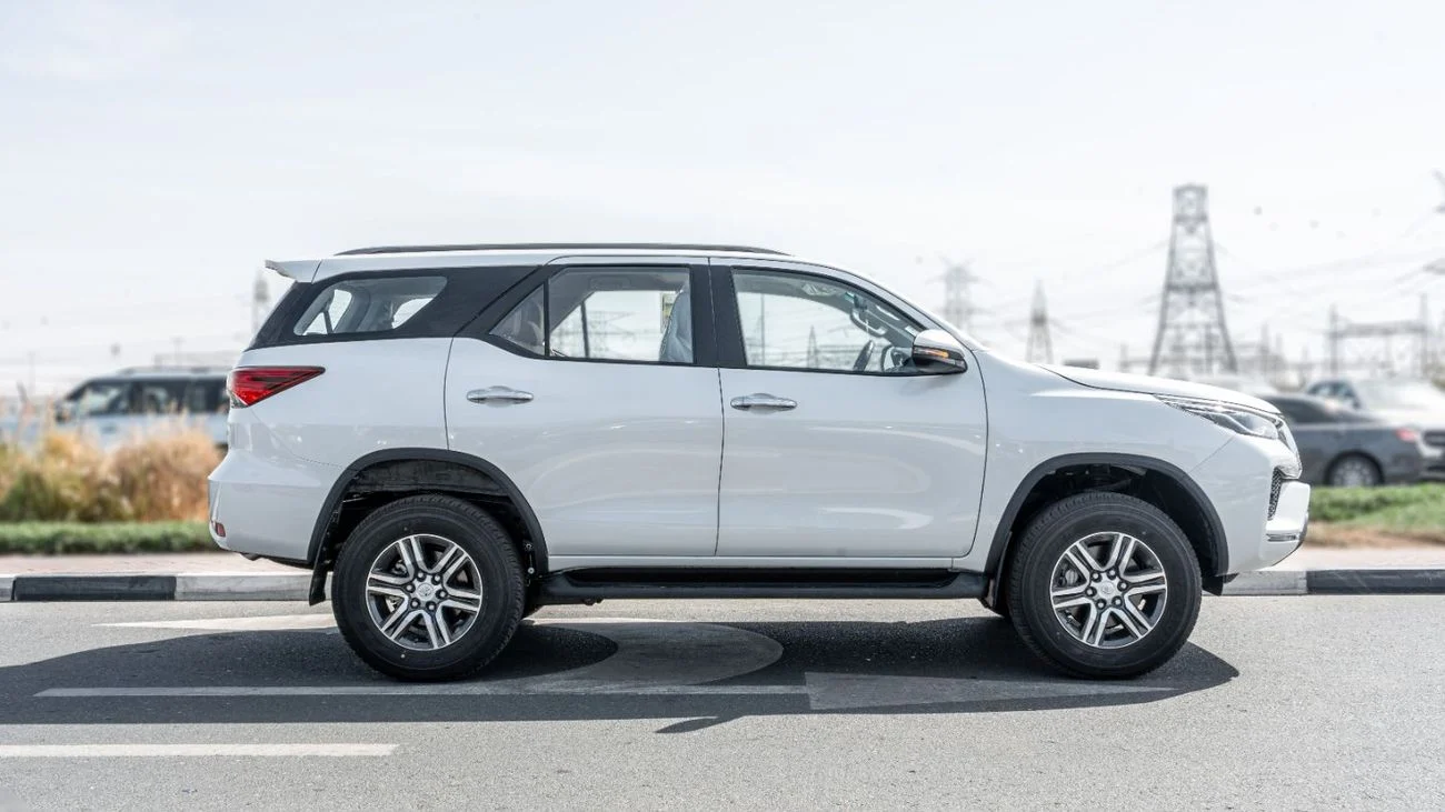 Toyota Fortuner VX 4.0L petrol AT 2026