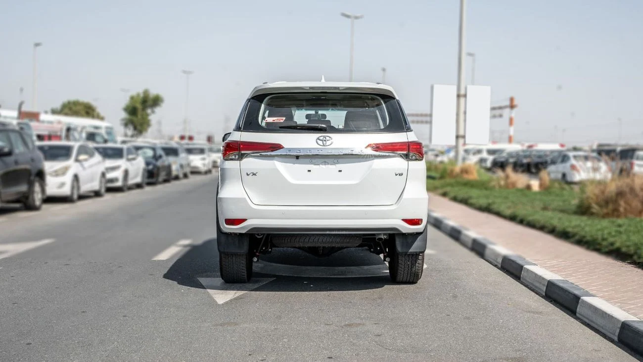 Toyota Fortuner VX 4.0L petrol AT 2026