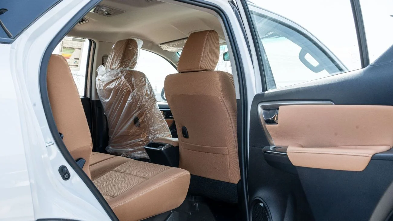 Toyota Fortuner VX 4.0L petrol AT 2026