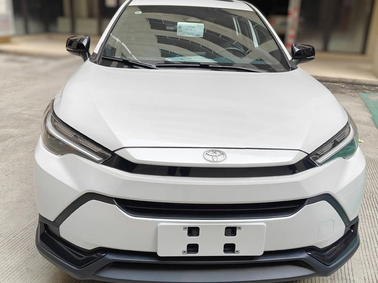 Toyota Frontlander 2.0L Hybrid Leading version AT 2026
