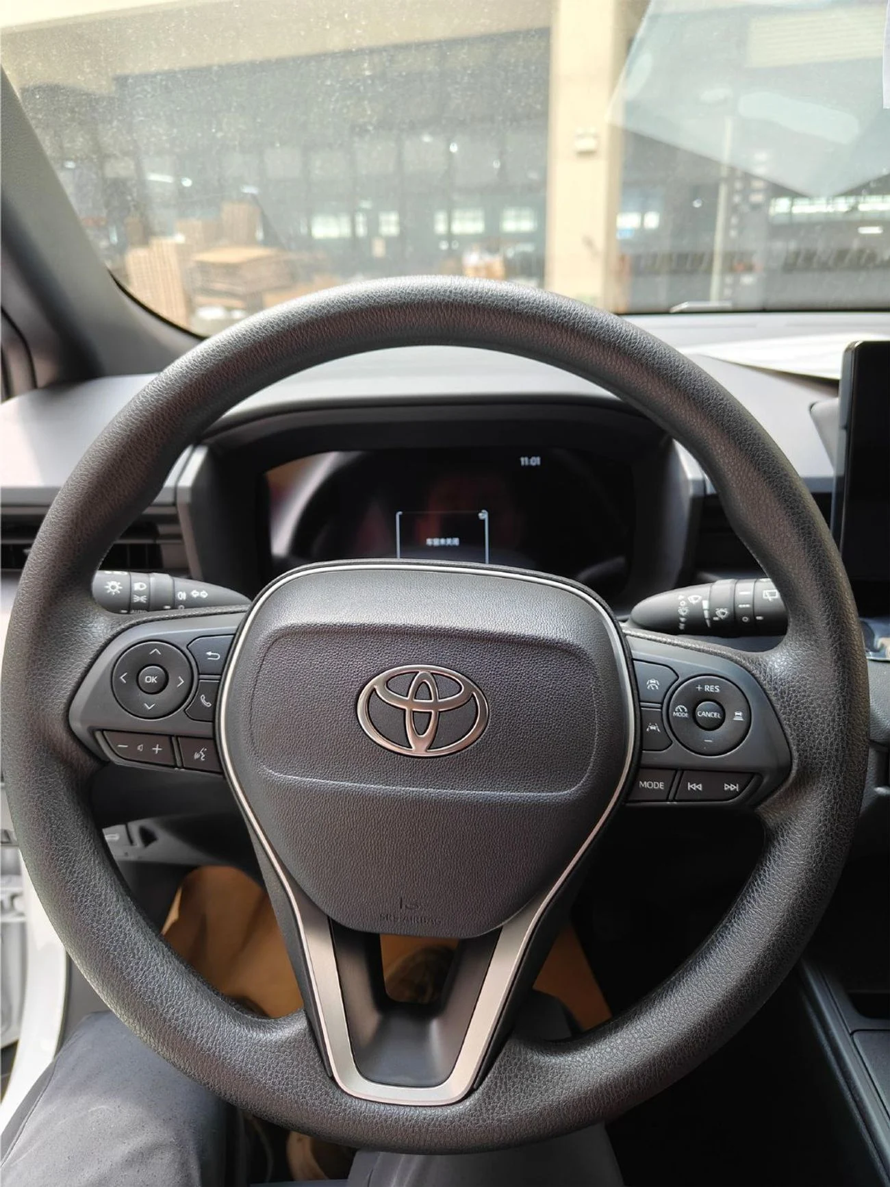 Toyota Frontlander 2.0L Hybrid Leading version AT 2026