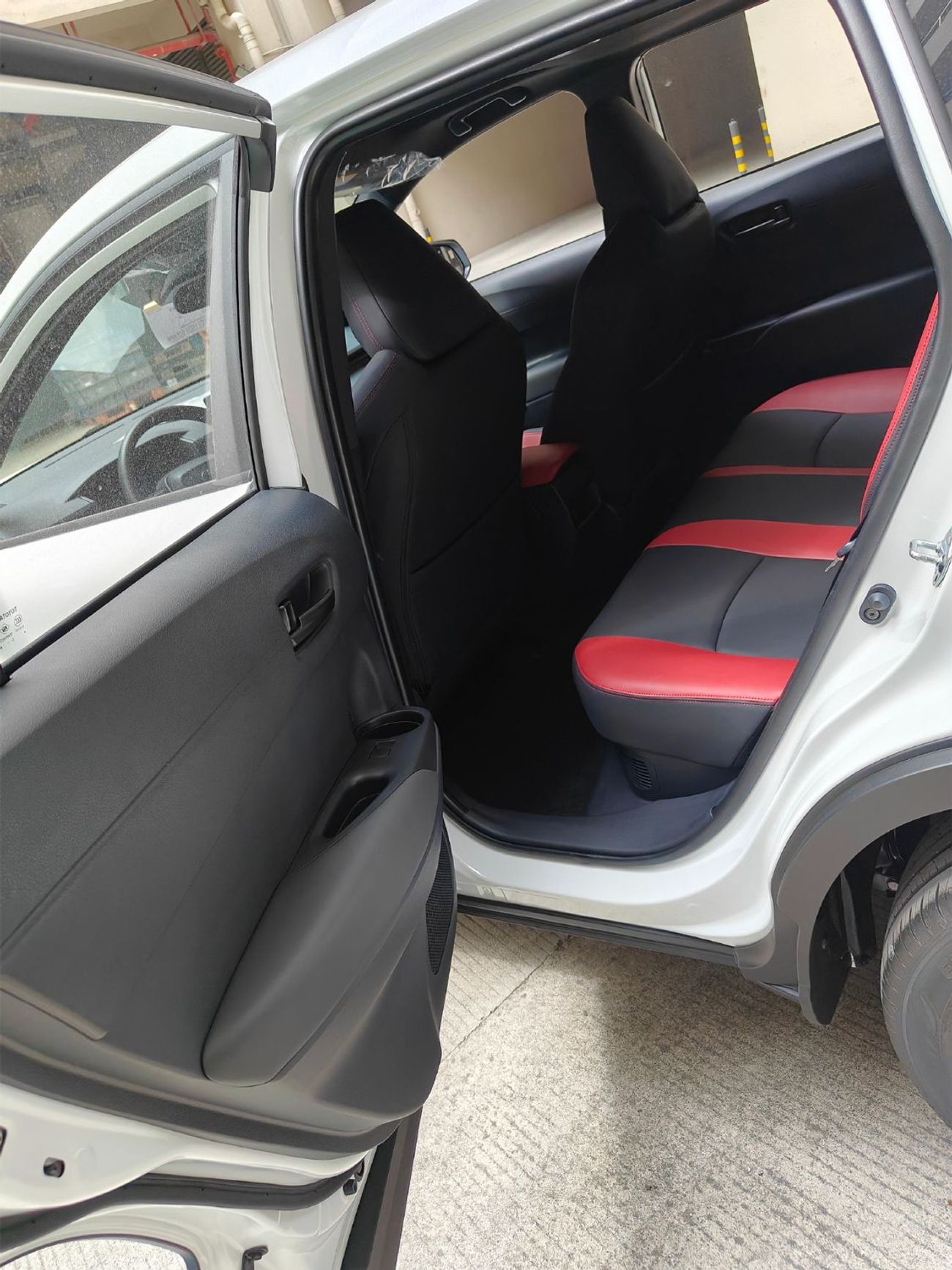 Toyota Frontlander 2.0L Hybrid Leading version AT 2026