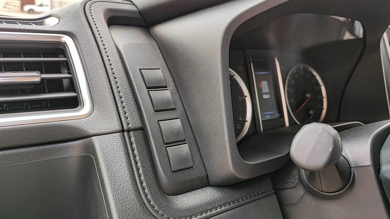 Toyota Granvia 2.8L DSL V AT