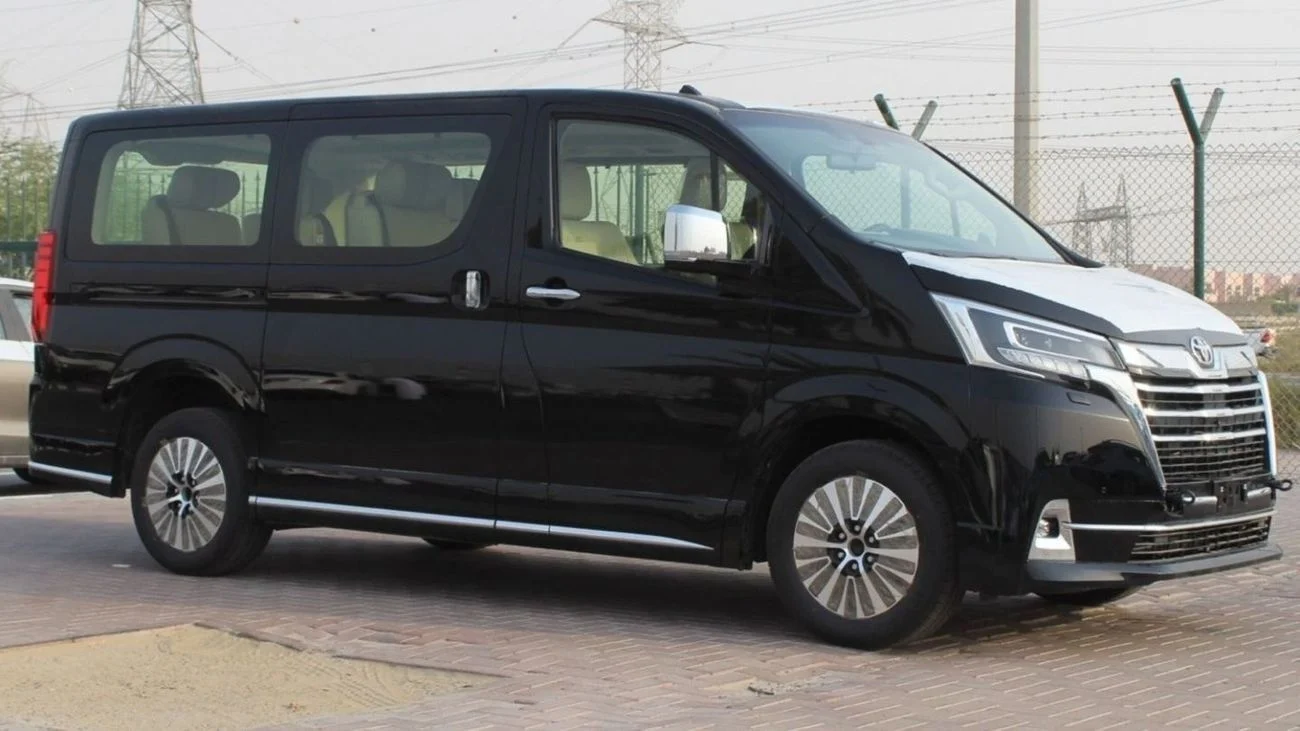 TOYOTA GRANVIA 2.8L WAGON 6 SEATS AT WG3 2026_ BLACK