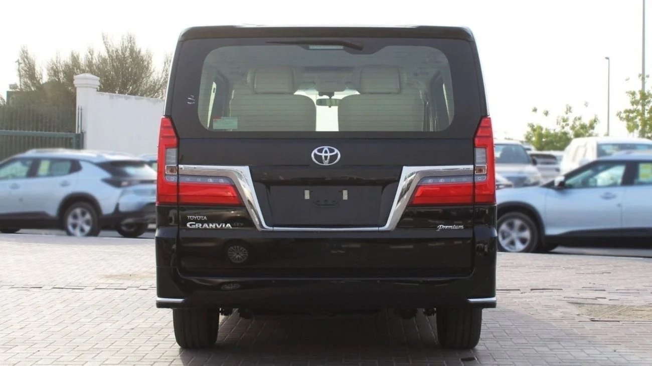 TOYOTA GRANVIA 2.8L WAGON 6 SEATS AT WG3 2026_ BLACK