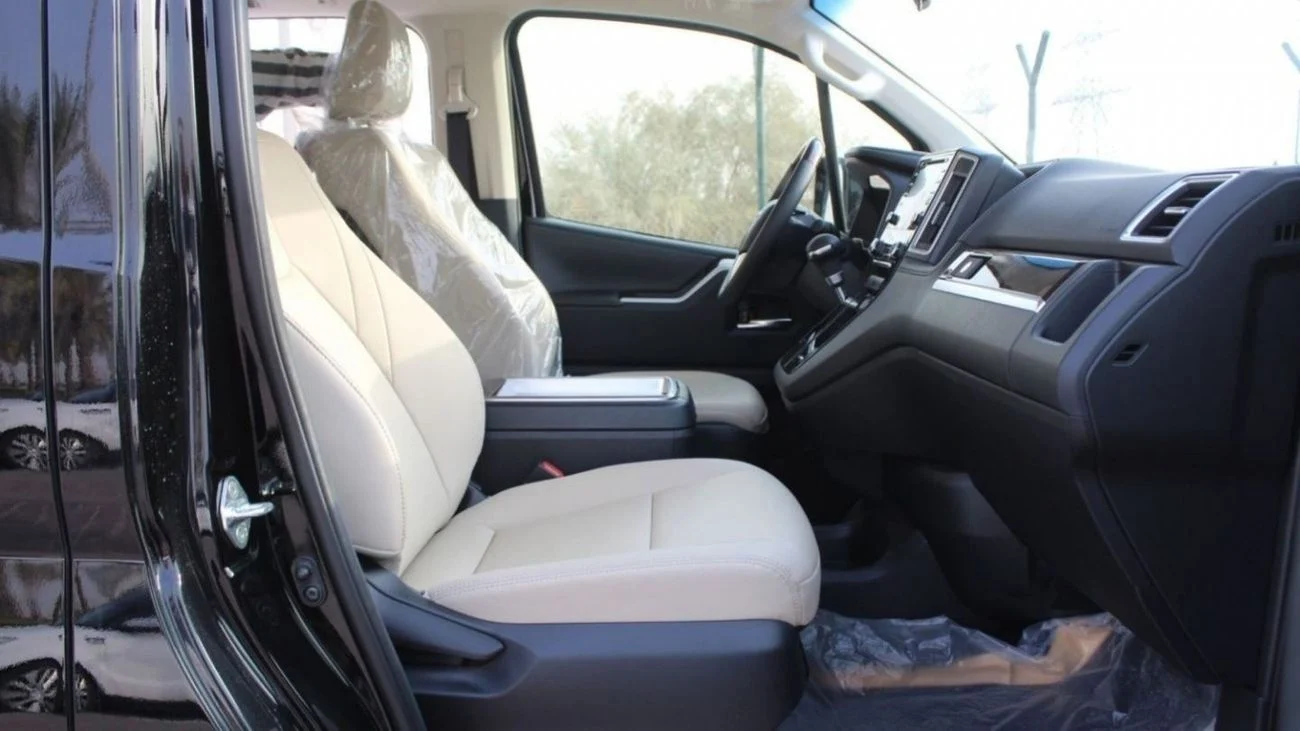 TOYOTA GRANVIA 2.8L WAGON 6 SEATS AT WG3 2026_ BLACK