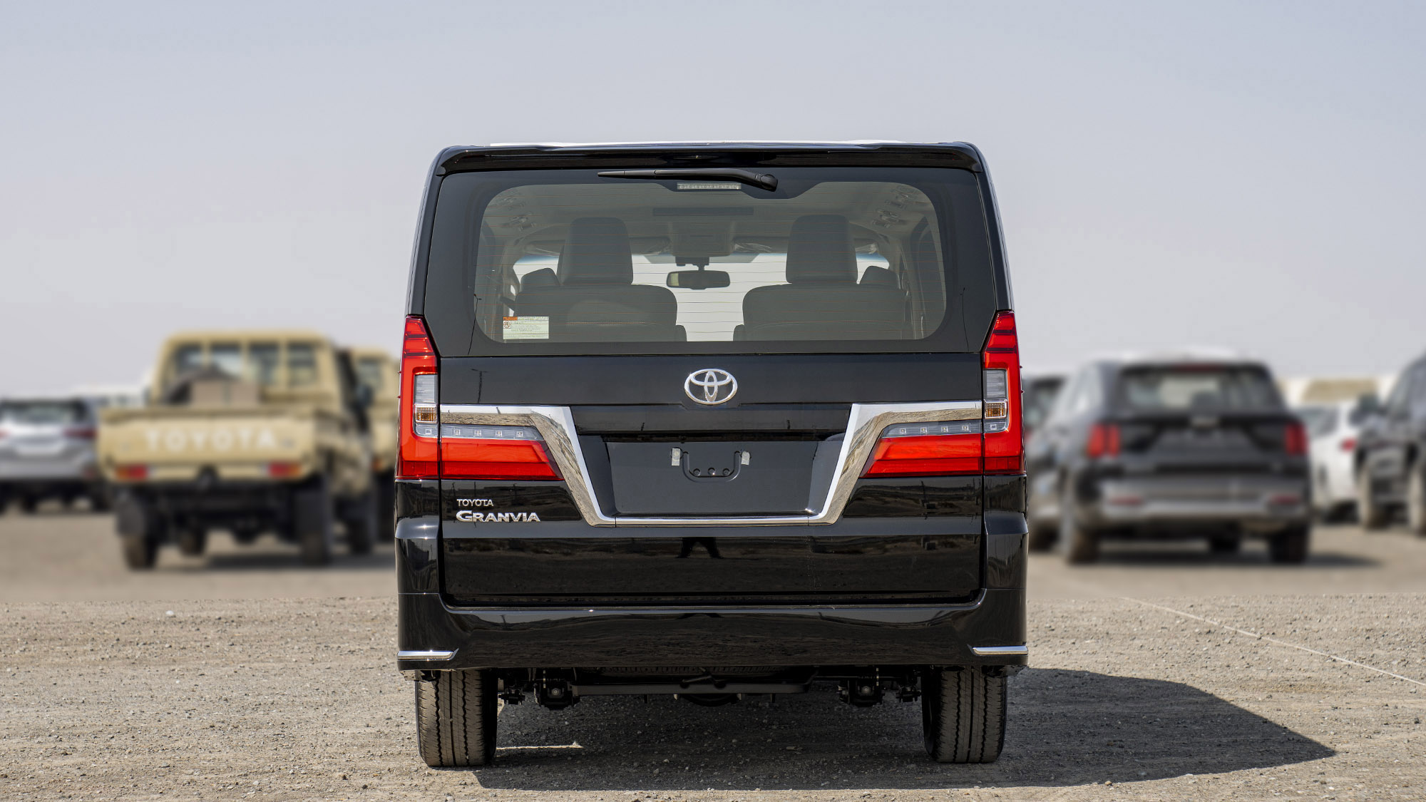 TOYOTA GRANVIA 3.5P AT