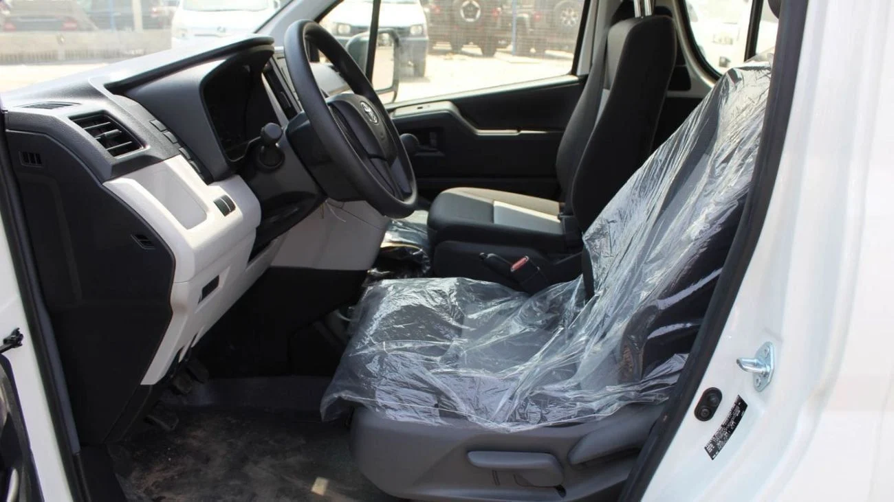 Toyota Hiace 2.8L DIESEL HIGHROOF 14 SEATER MANUAL