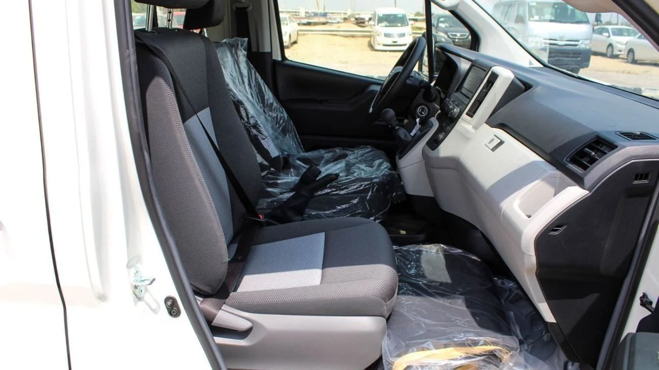 Toyota Hiace 2.8L DIESEL HIGHROOF 14 SEATER MANUAL