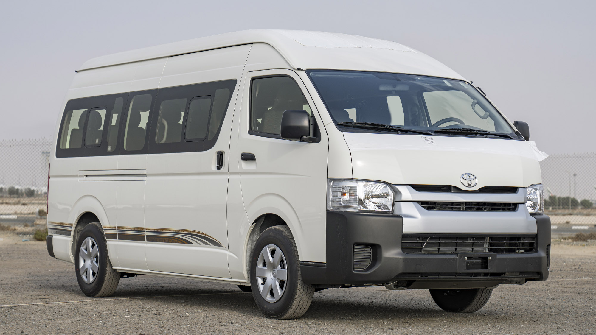 TOYOTA HIACE HR 2.7P MT 16 SEATER