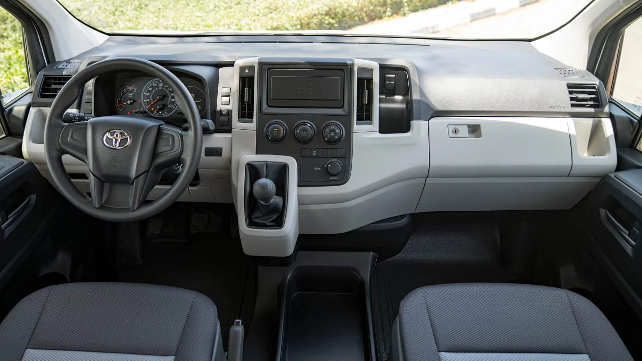  TOYOTA HIACE HR 2.8D MT 14 SEATER MY2026 – WHITE