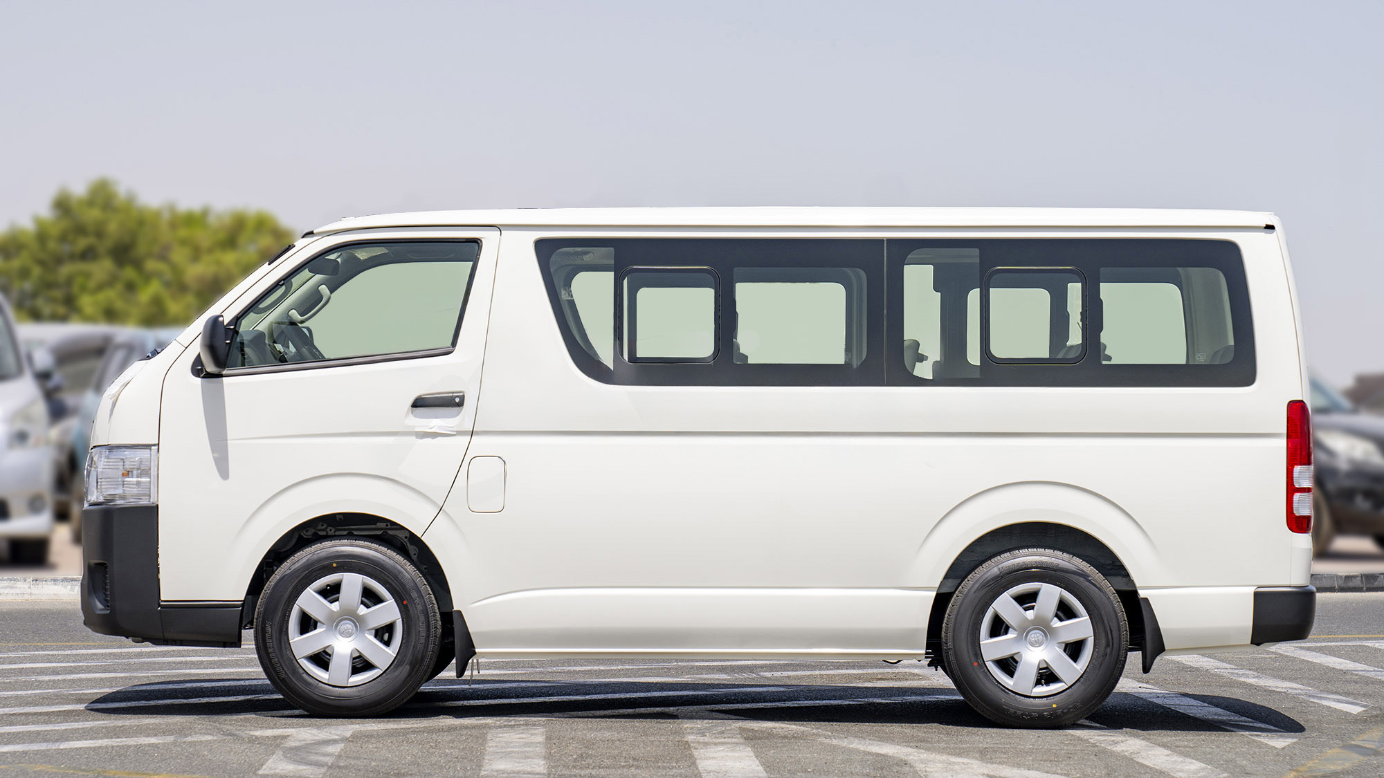 TOYOTA HIACE STD 2.5D MT 15-SEATER