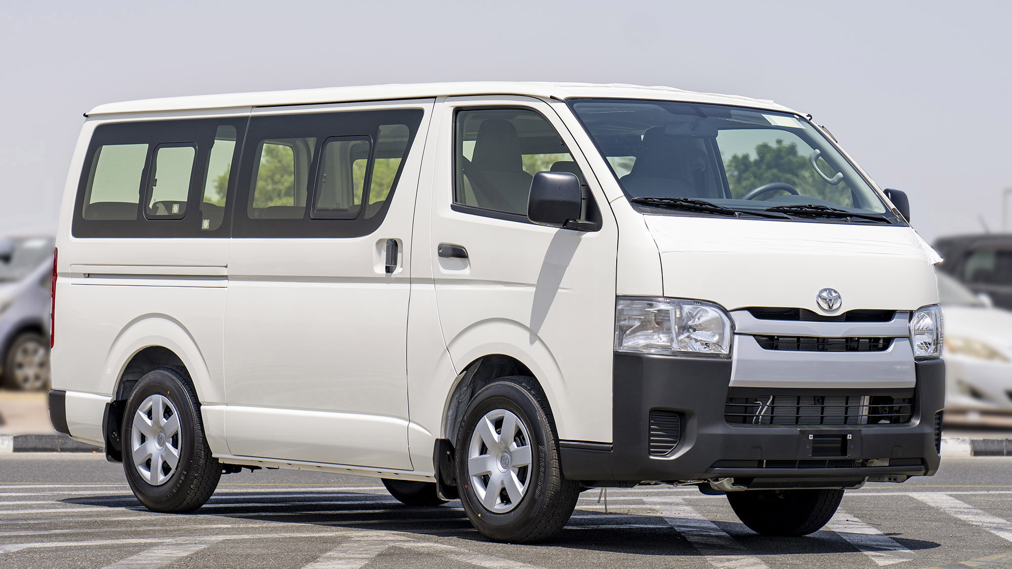 TOYOTA HIACE STD 2.5D MT 15-SEATER