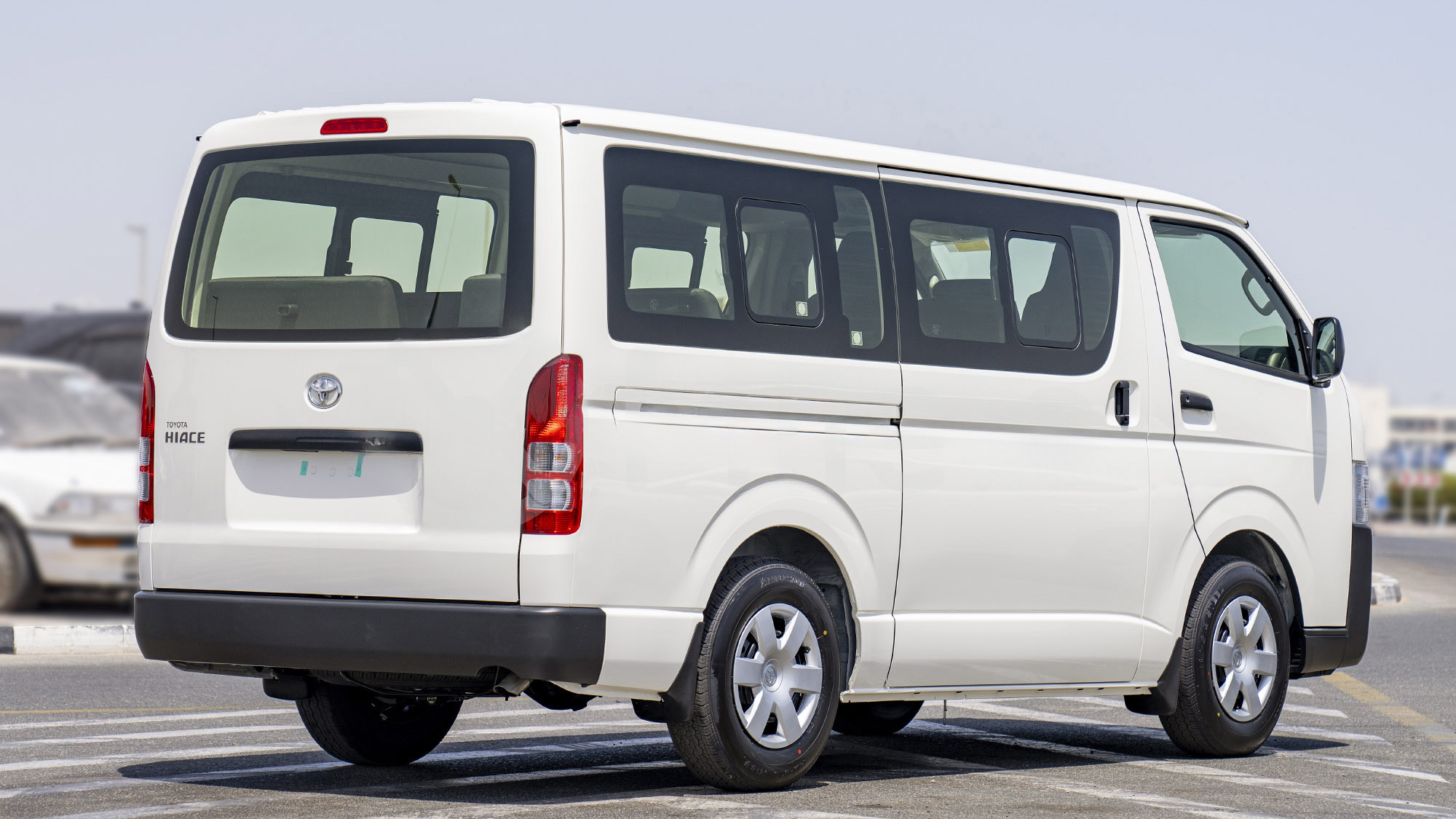 TOYOTA HIACE STD 2.5D MT 15-SEATER