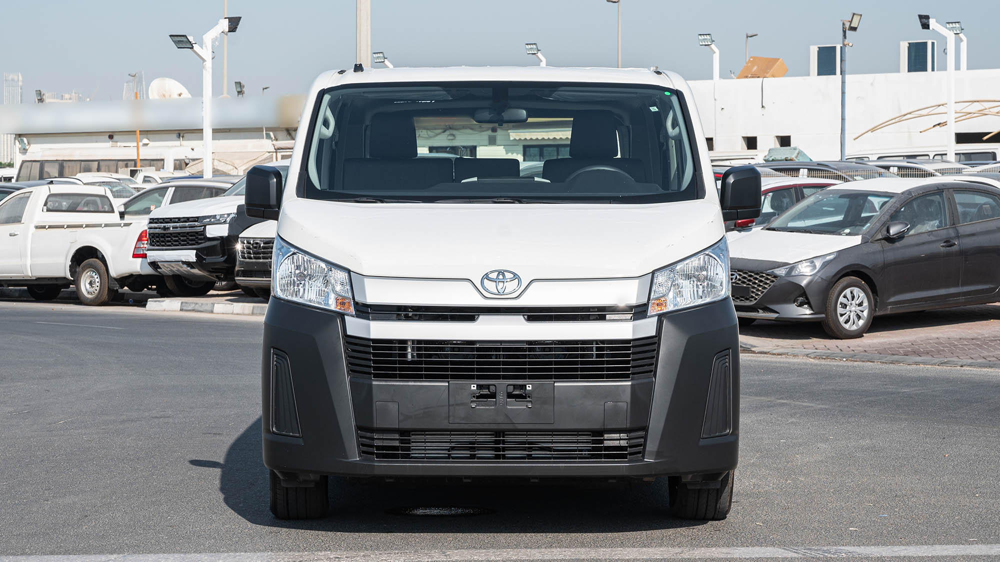 TOYOTA HIACE STD 2.8D MT CARGO