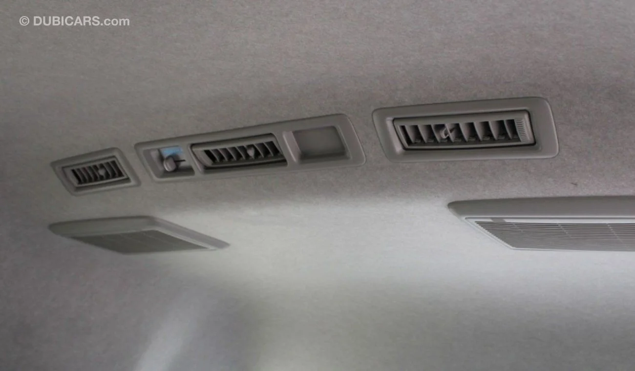 Toyota Hiace Toyota Hiace 2.5L High Roof Diesel