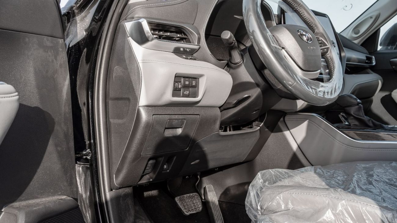 Toyota Highlander Limited 2.5L AT Hybrid (Black) 2026