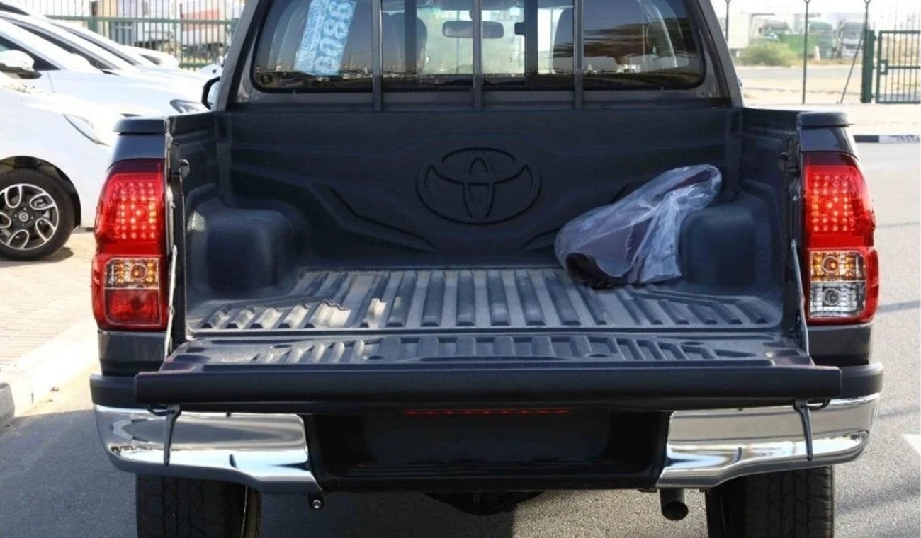 Toyota Hilux AT 2.4L Mid AT DIESEL