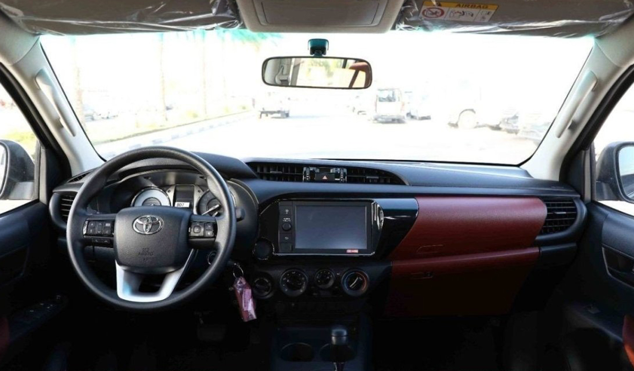 Toyota Hilux AT 2.4L Mid AT DIESEL