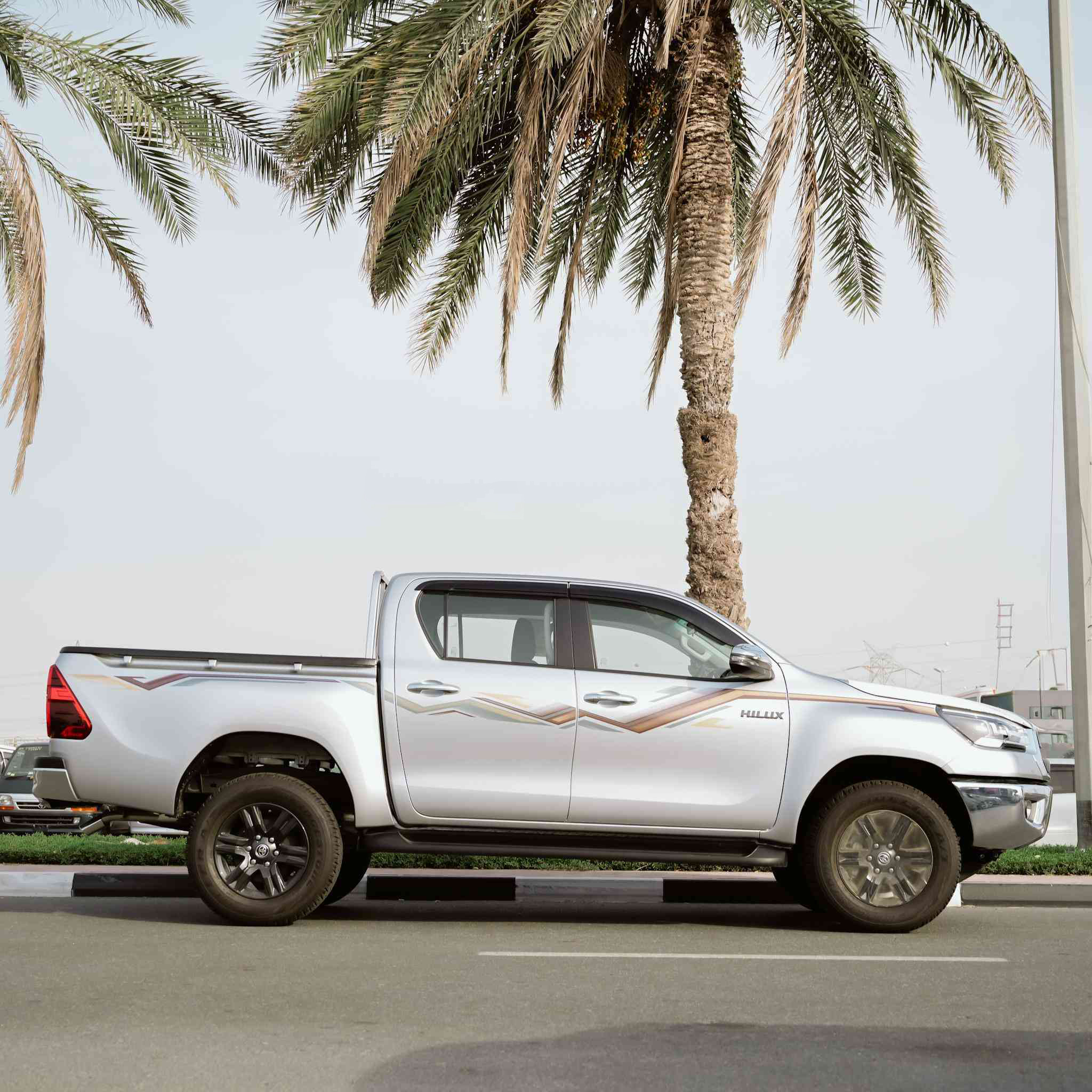 TOYOTA HILUX 2.7 DC SR5 4*4