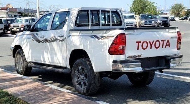 TOYOTA HILUX 2.7L PETROL AUTOMATIC