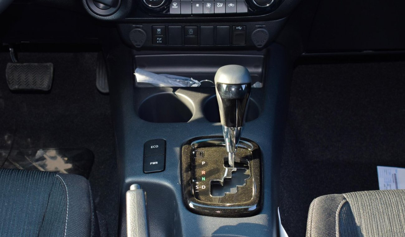 Toyota Hilux Adventure  2.8L 4WD  Diesel