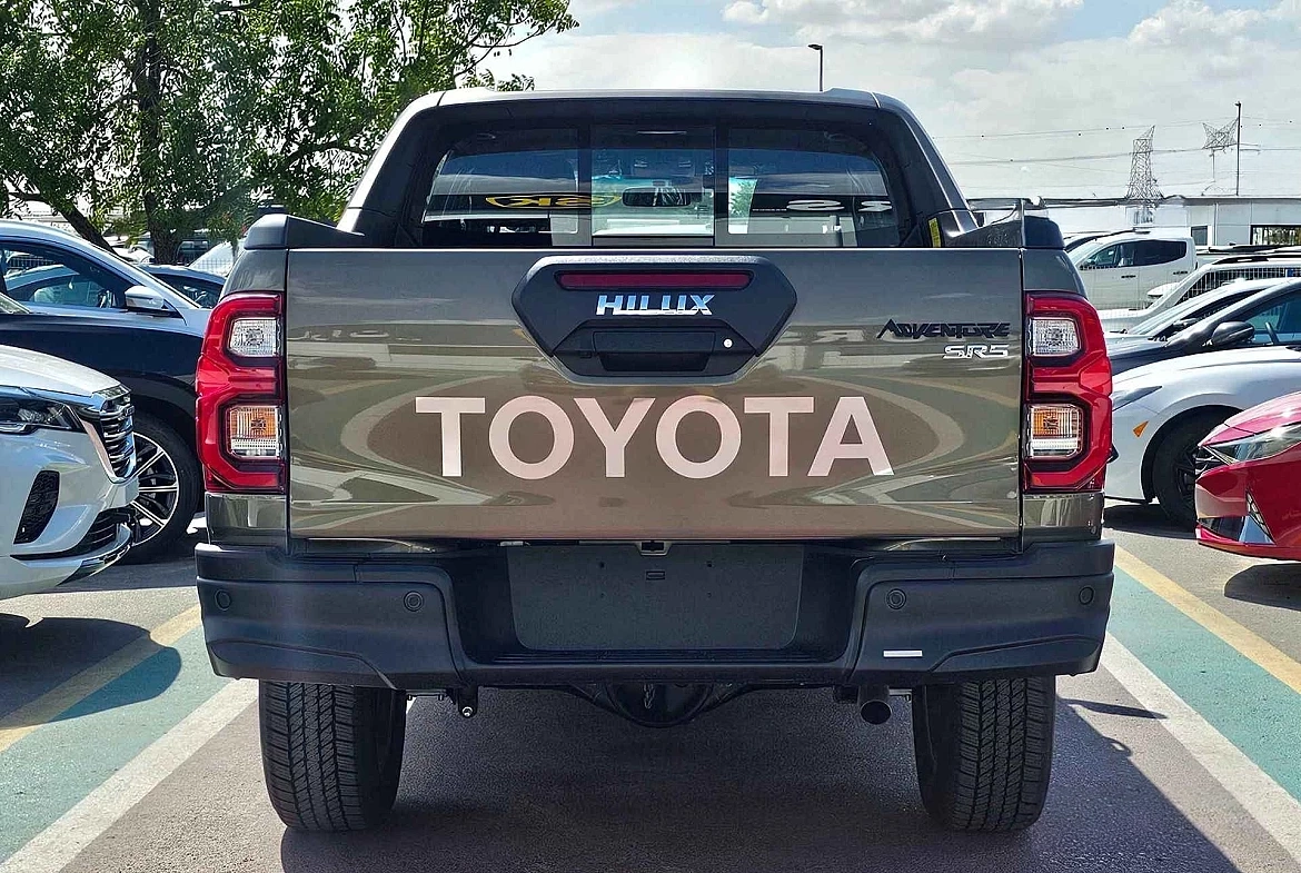 Toyota Hilux Adventure 2.8L Diesel AT Full Option