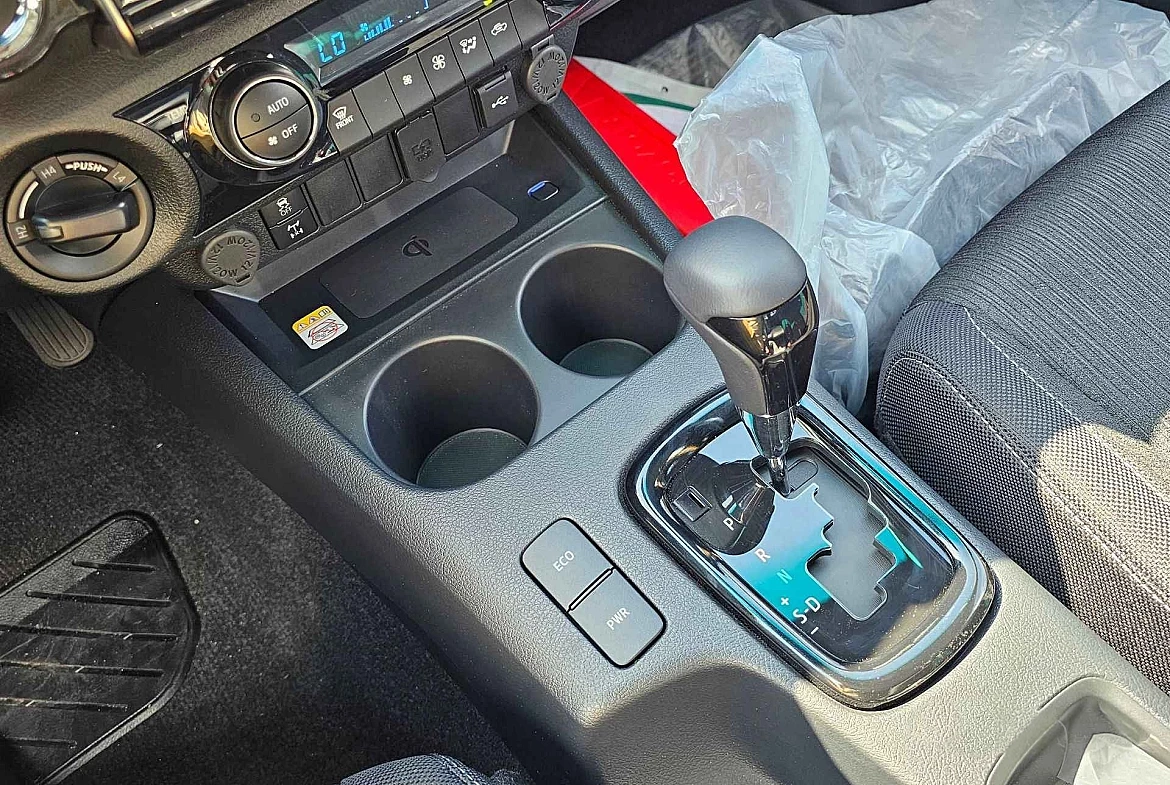 Toyota Hilux Adventure 2.8L Diesel AT Full Option