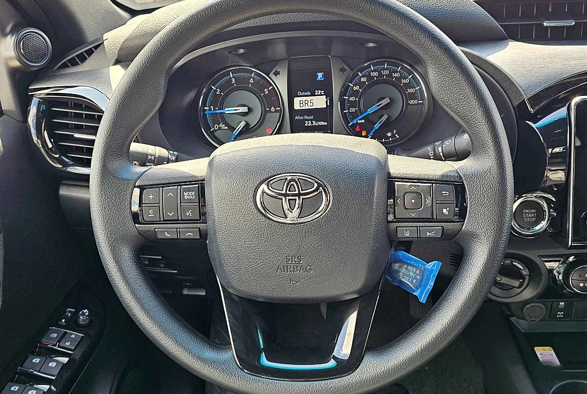 Toyota Hilux Adventure 2.8L Diesel AT Full Option