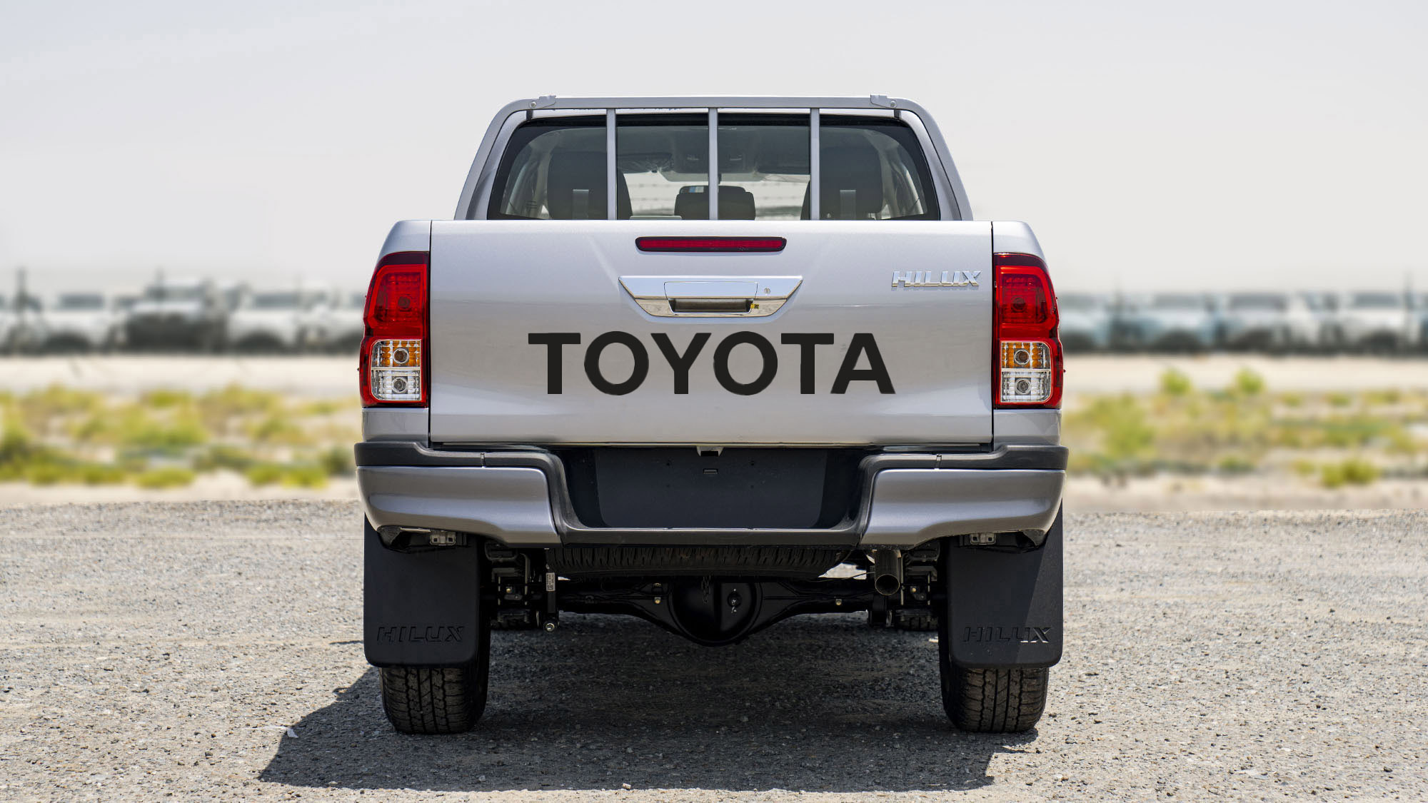 TOYOTA HILUX DC 2.4D AT 4X4 _ SILEVR