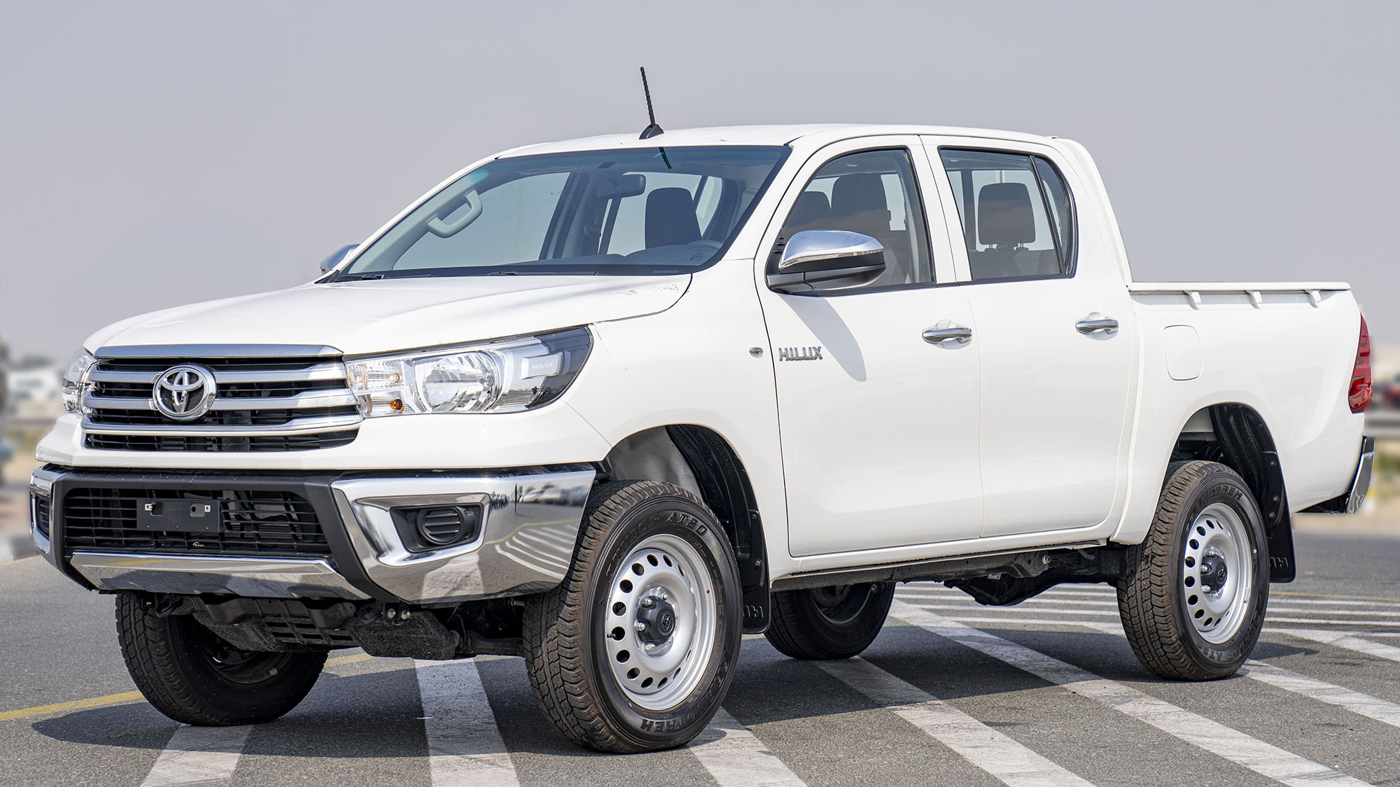 TOYOTA HILUX DC 2.4D MT 4X4 M.WINDOW