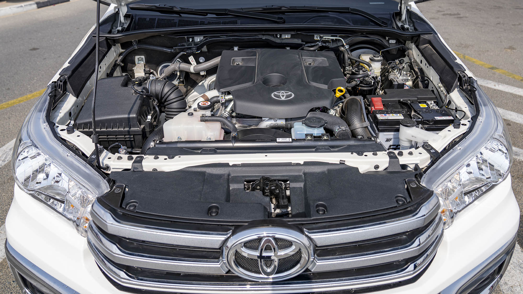 TOYOTA HILUX DC 2.4D MT 4X4 M.WINDOW