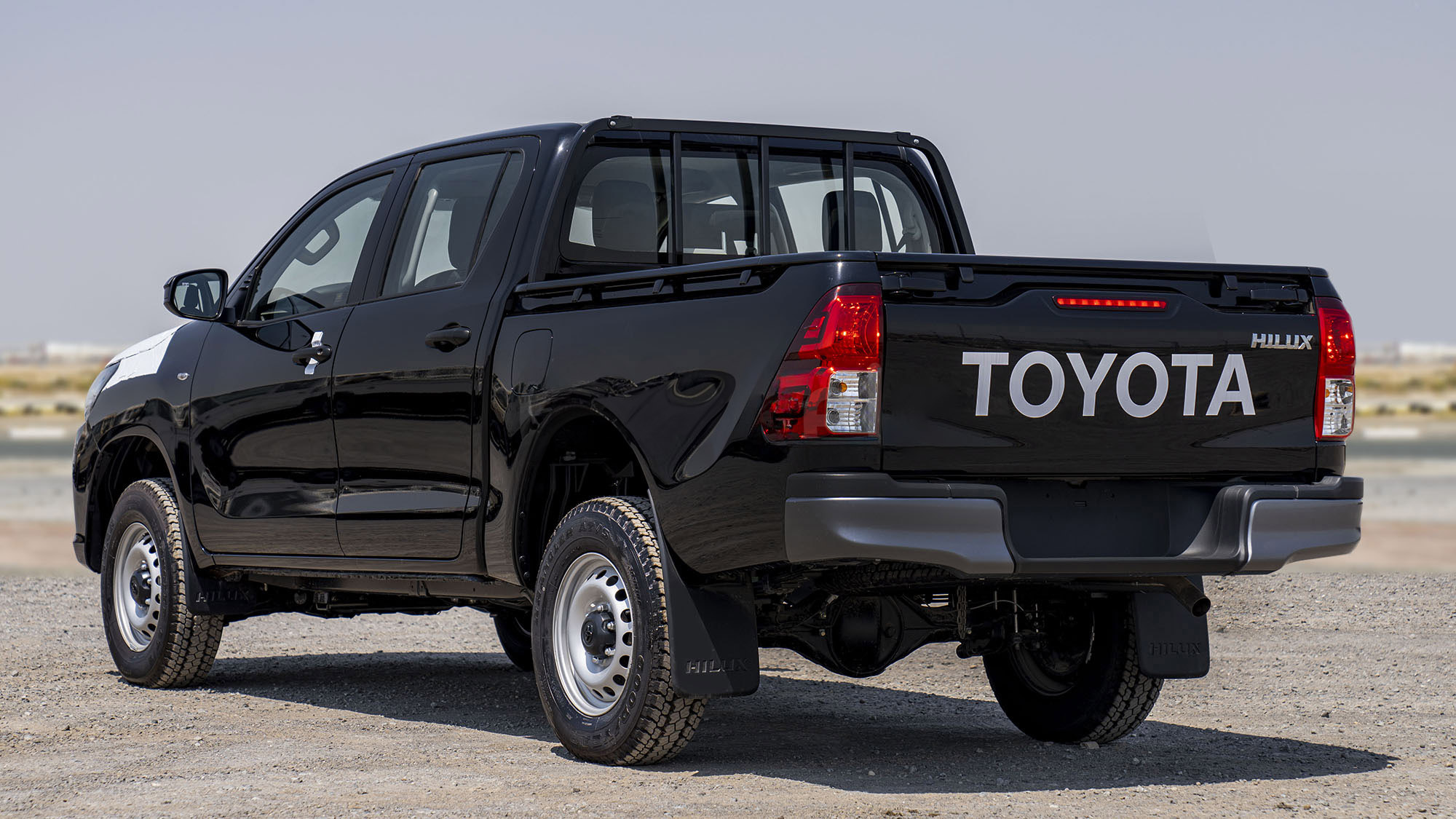  TOYOTA HILUX DC 2.4D MT 4X4 P.WINDOW_ BLACK