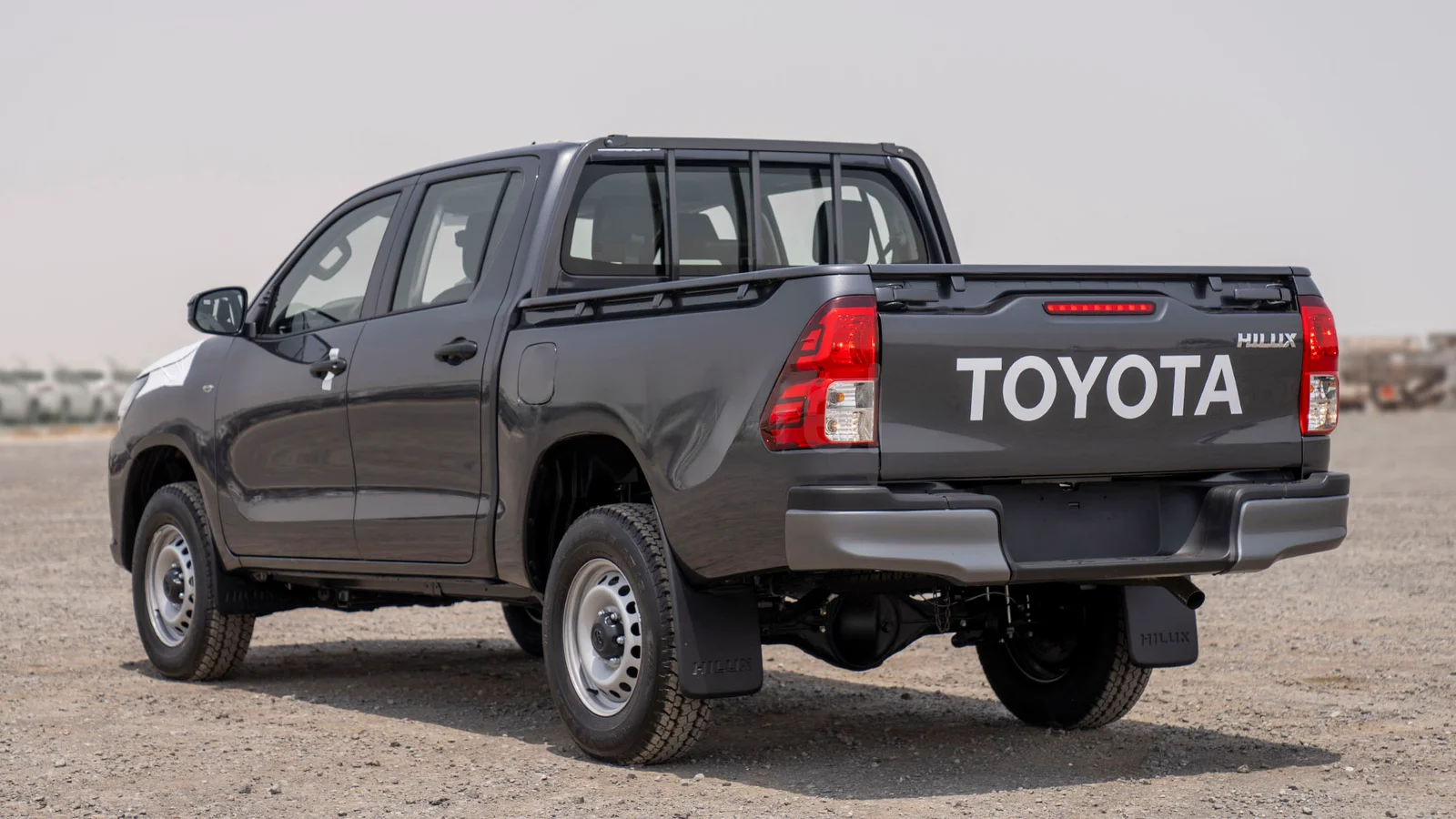 TOYOTA HILUX DC 2.4D MT 4X4 P.WINDOW MY2025 – Grey