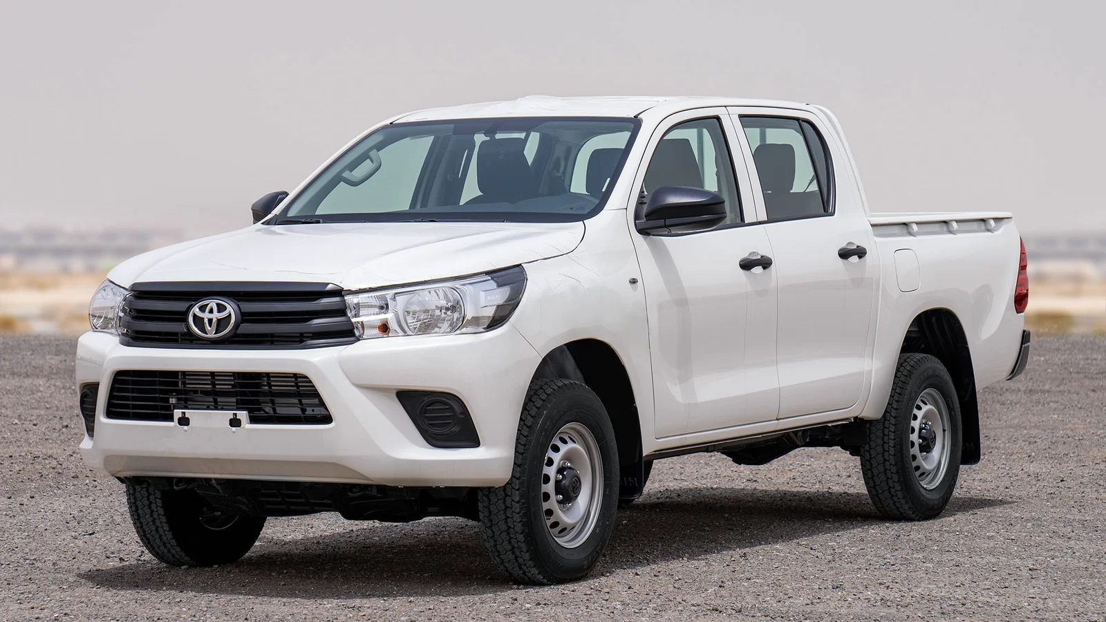 TOYOTA HILUX DC 2.4D MT 4X4 P. WINDOW MY2025 – WHITE