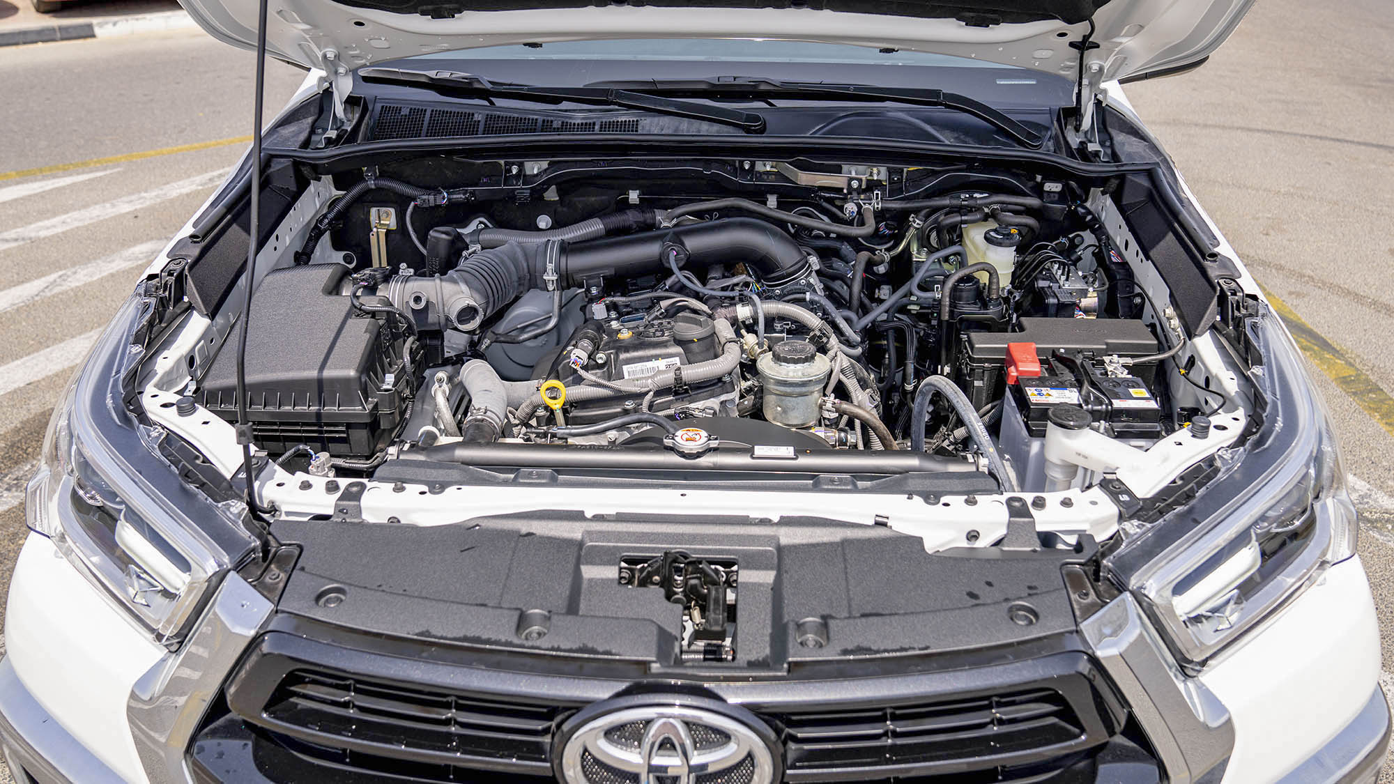 TOYOTA HILUX DC 2.7P MT 4X4