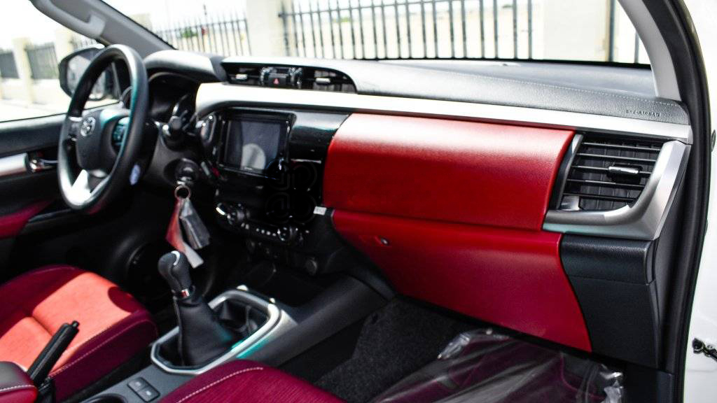 TOYOTA HILUX DC 2.8L MT 4X4 (DIESEL)