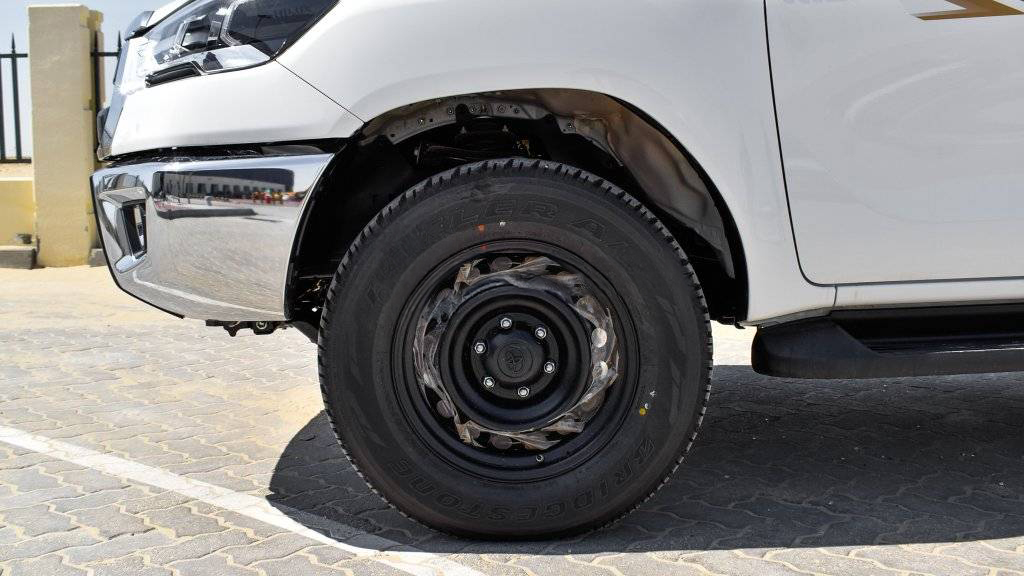 TOYOTA HILUX DC 2.8L MT 4X4 (DIESEL)