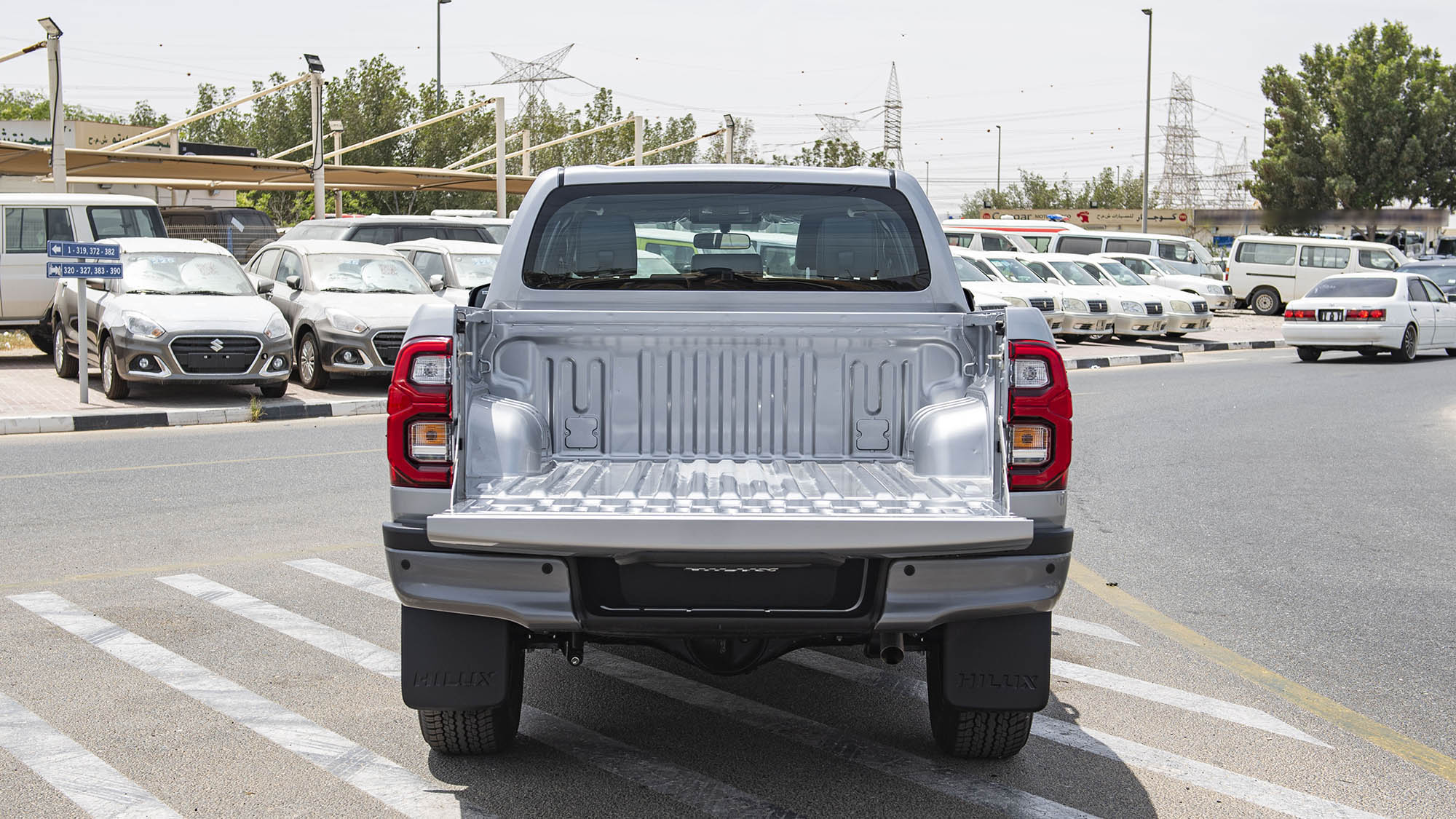 Toyota Hilux DC Adventure 2.8D AT 4×4 -SILVER