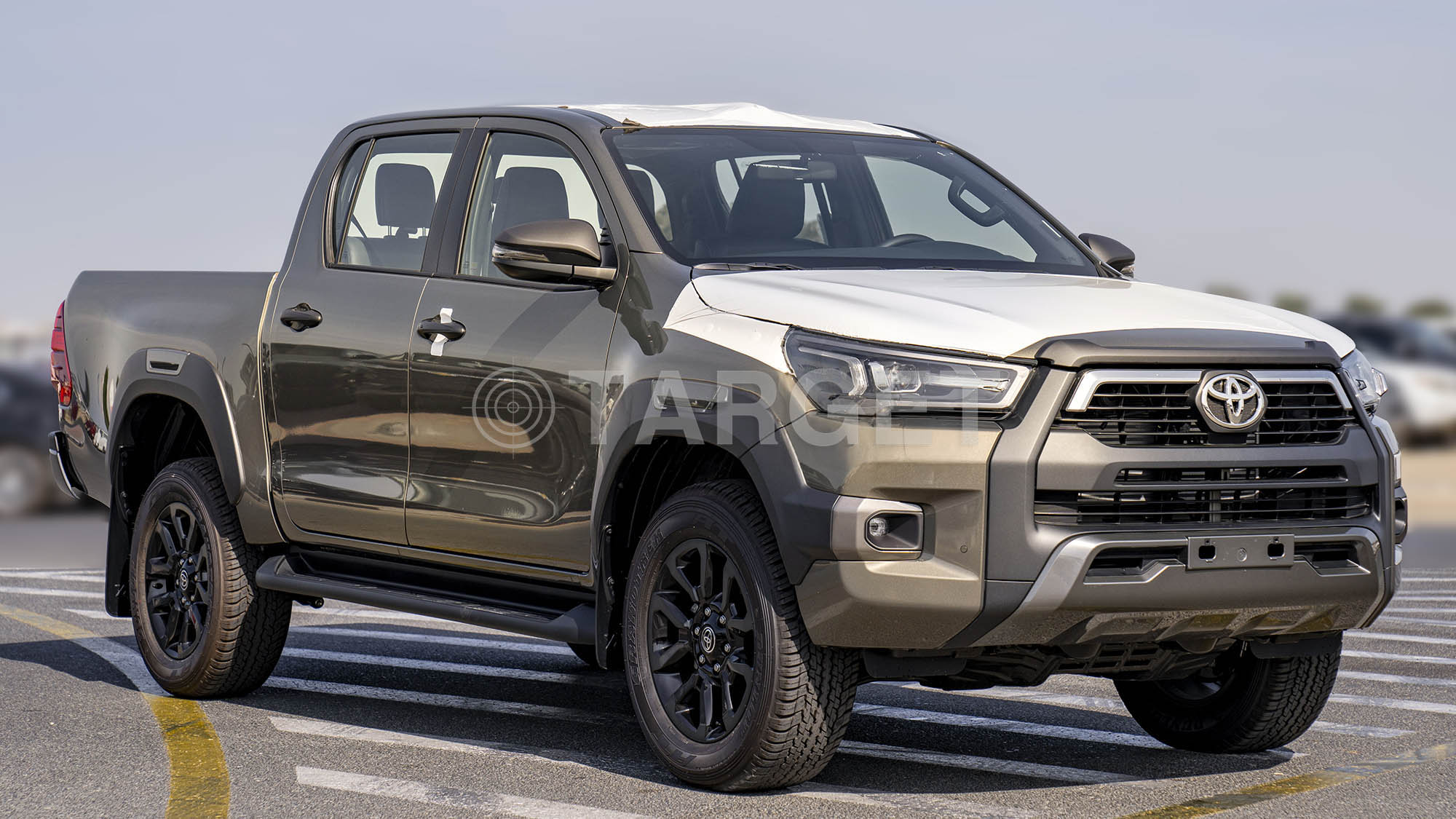 TOYOTA HILUX DC ADVENTURE 2.8D AT 4X4- BRONZE