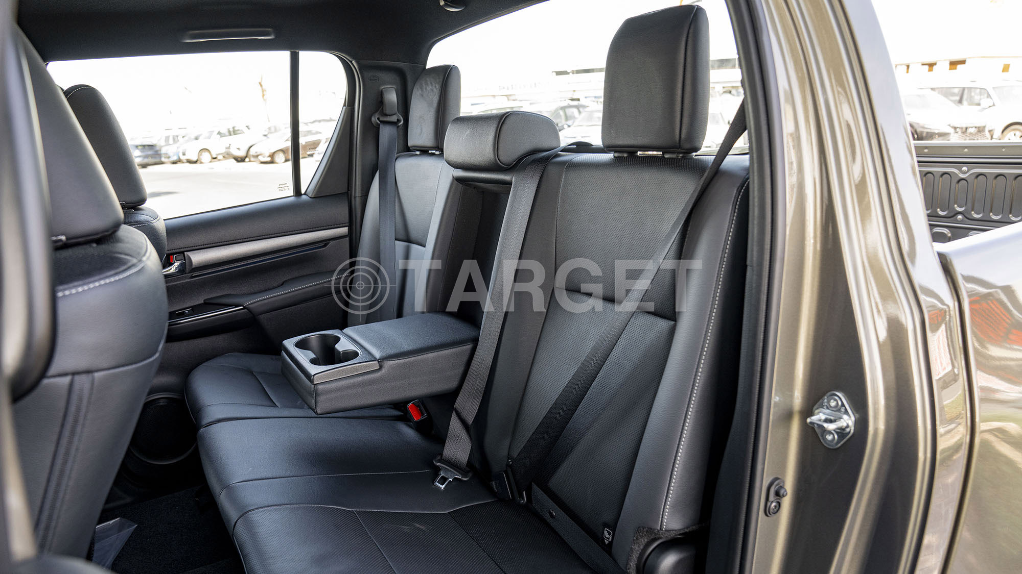 TOYOTA HILUX DC ADVENTURE 2.8D AT 4X4- BRONZE