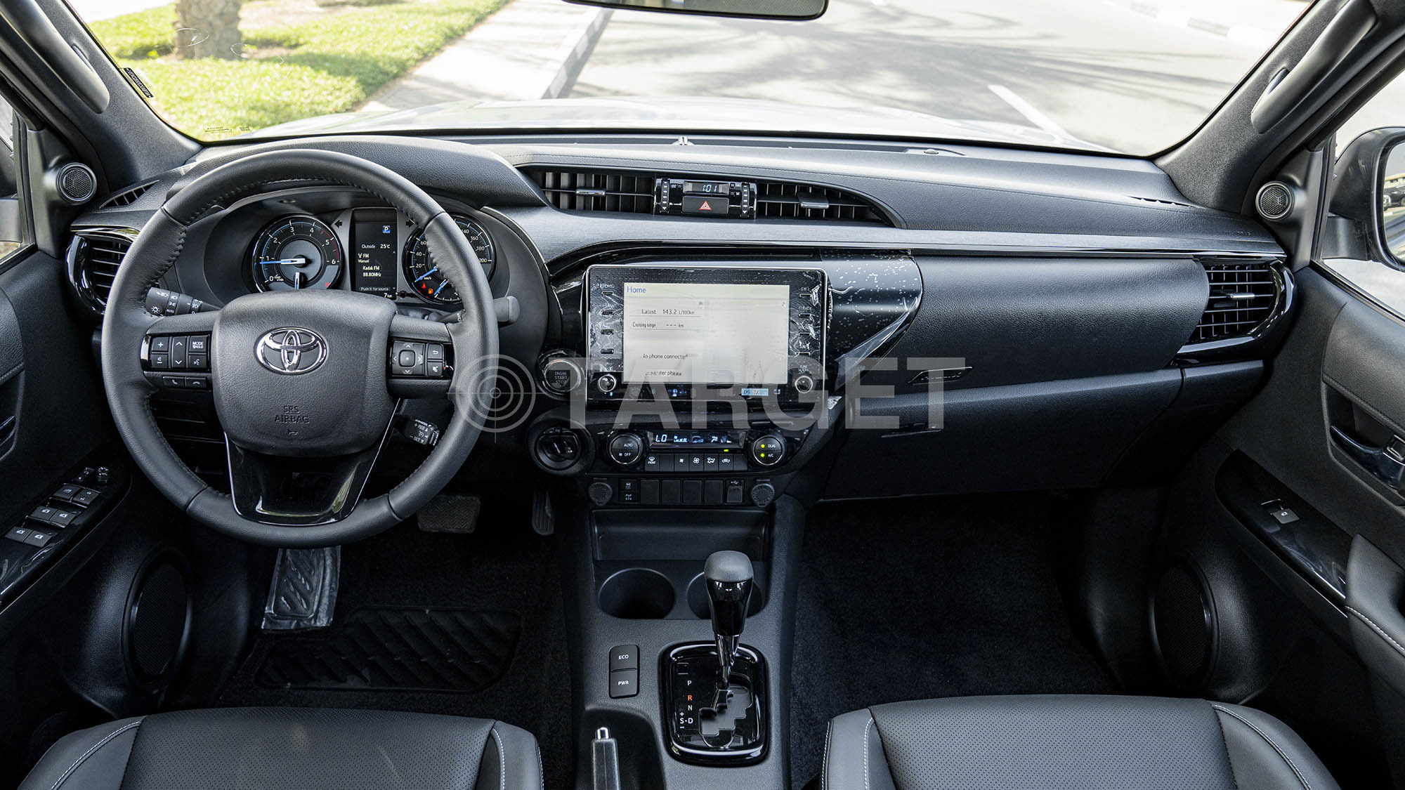 TOYOTA HILUX DC ADVENTURE 2.8D AT 4X4- BRONZE