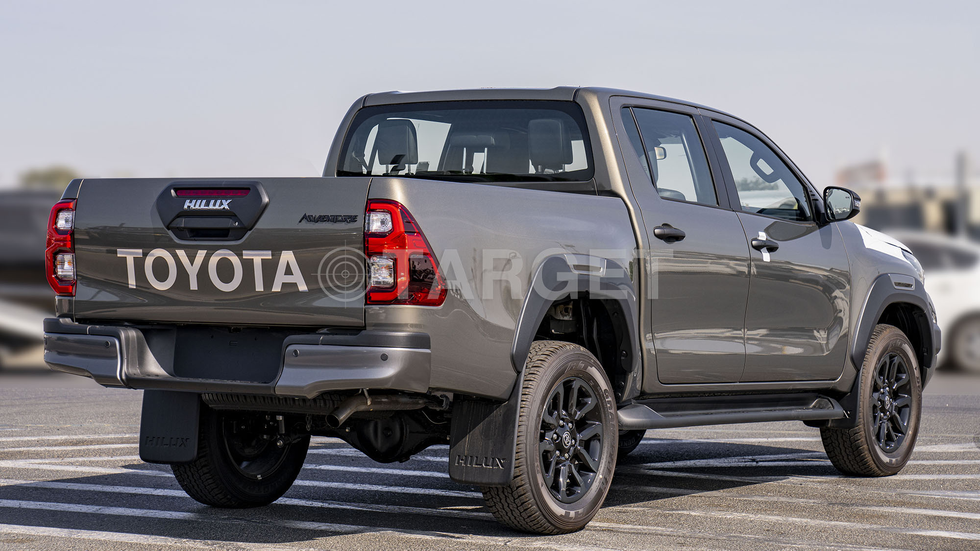TOYOTA HILUX DC ADVENTURE 2.8D AT 4X4- BRONZE