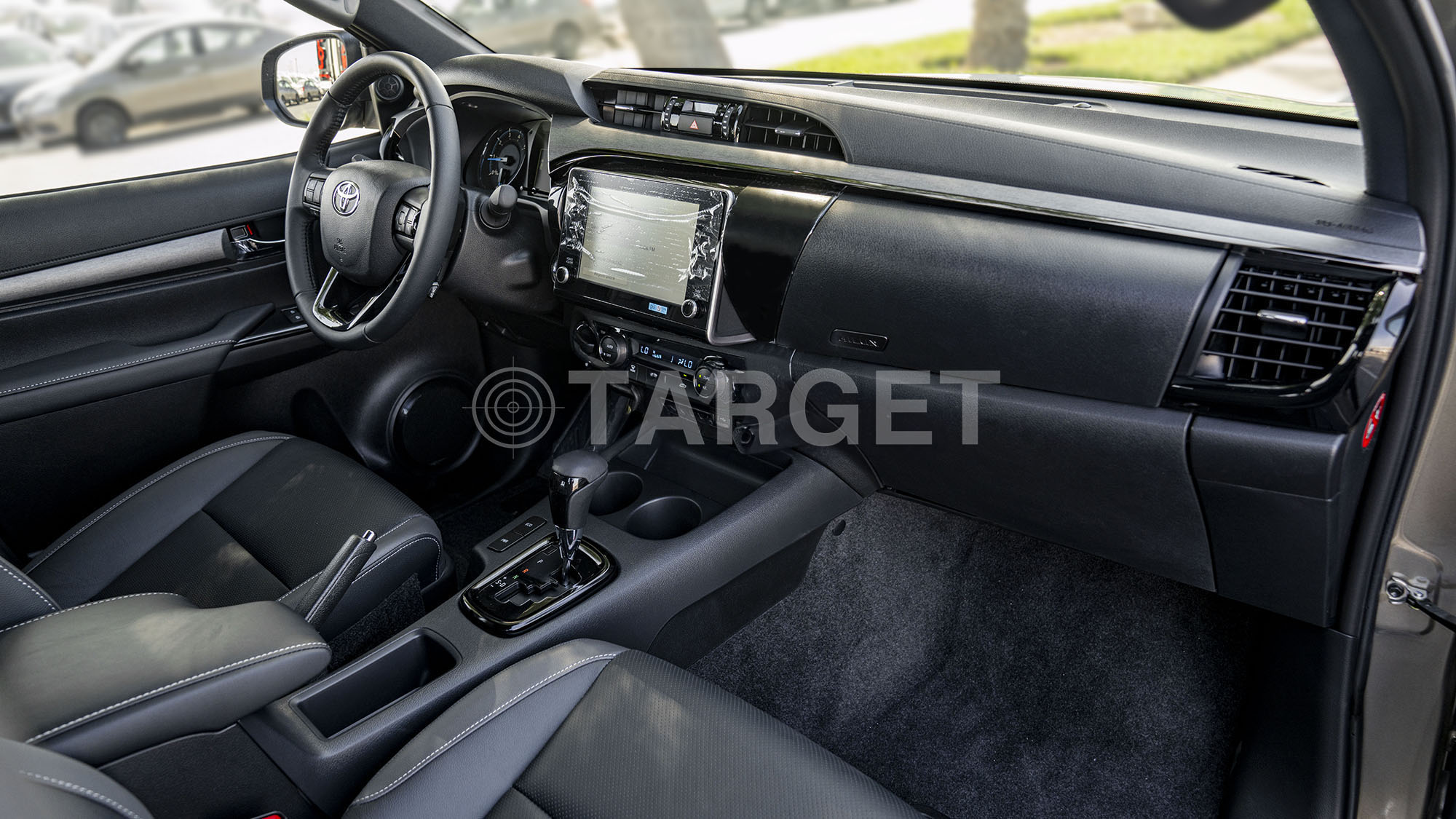 TOYOTA HILUX DC ADVENTURE 2.8D AT 4X4- BRONZE