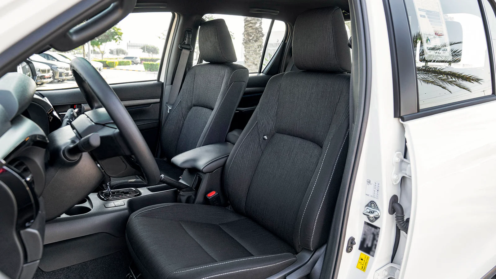 TOYOTA HILUX DC ADVENTURE 2.8D AT 4X4 MY2025 – WHIT